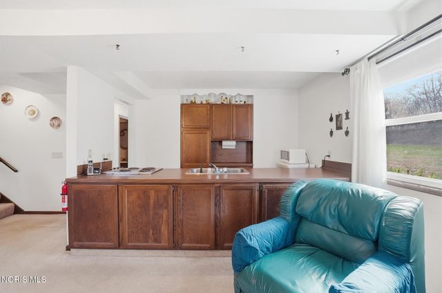 7032 County Road 2, Swanton, OH 43558