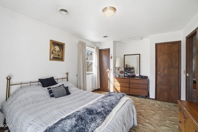 7032 County Road 2, Swanton, OH 43558