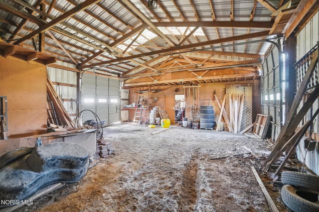 7032 County Road 2, Swanton, OH 43558