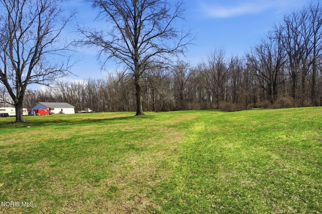 7032 County Road 2, Swanton, OH 43558