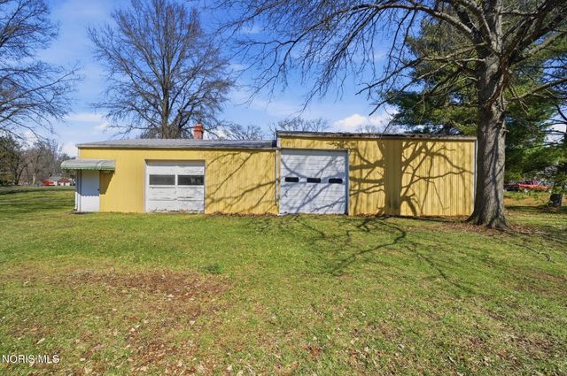 7032 County Road 2, Swanton, OH 43558