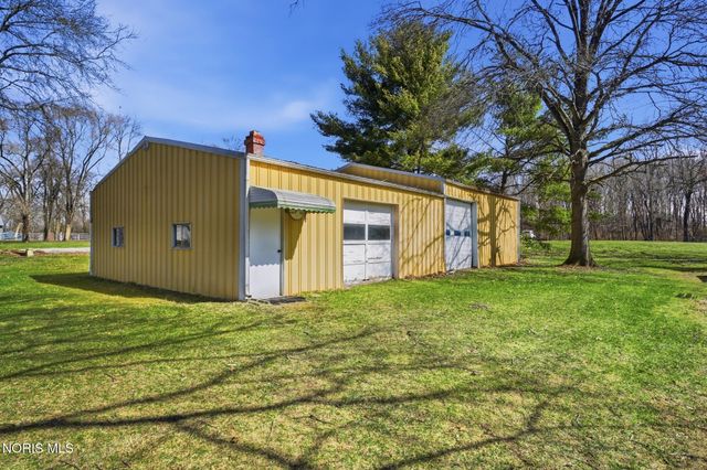 7032 County Road 2, Swanton, OH 43558
