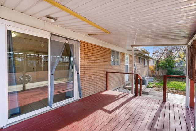 6884 S BELLA VISTA DR, Cottonwood Heights, UT 84121