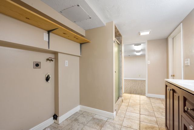 6884 S BELLA VISTA DR, Cottonwood Heights, UT 84121