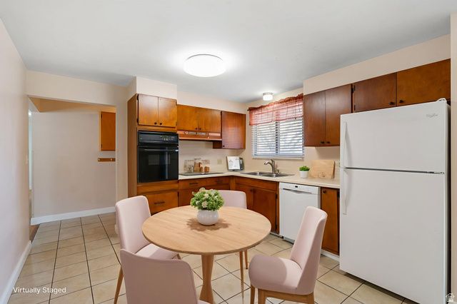 6884 S BELLA VISTA DR, Cottonwood Heights, UT 84121