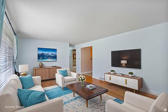 6884 S BELLA VISTA DR, Cottonwood Heights, UT 84121