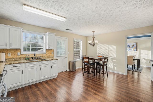 12203 Crestwood Court, Fayetteville, GA 30215