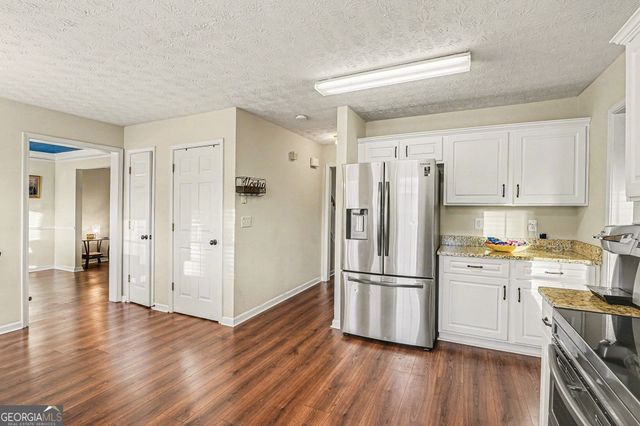 12203 Crestwood Court, Fayetteville, GA 30215