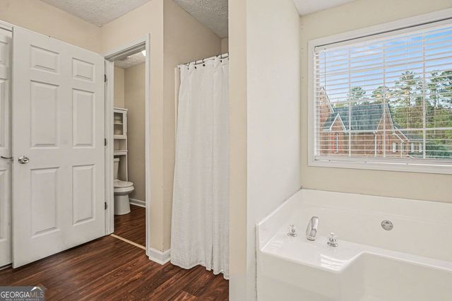 12203 Crestwood Court, Fayetteville, GA 30215