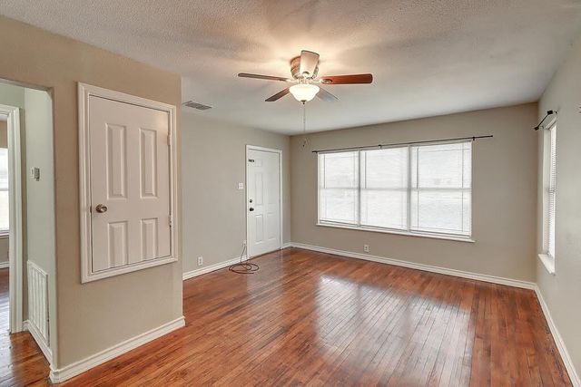 4946 Monitor St, Corpus Christi, TX 78415