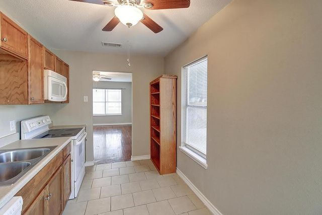 4946 Monitor St, Corpus Christi, TX 78415