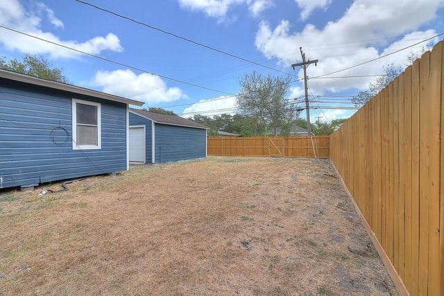 4946 Monitor St, Corpus Christi, TX 78415