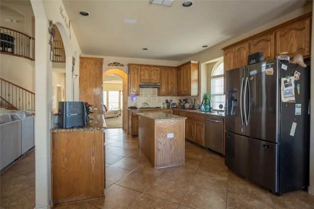 4816 Tuscany Lane, Grand Prairie, TX 75052