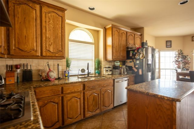 4816 Tuscany Lane, Grand Prairie, TX 75052