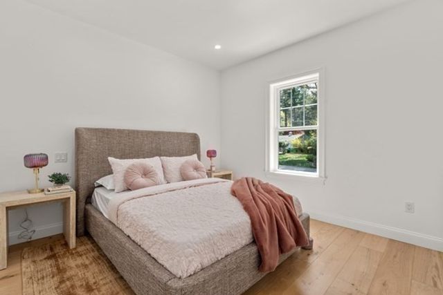 1 Cole Road, Wayland, MA 01778