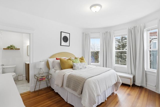 50 Rosemont St 3, Boston, MA 02122