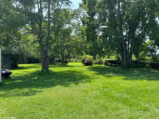 8391 Jeff Hamilton Road, Mobile, AL 36695