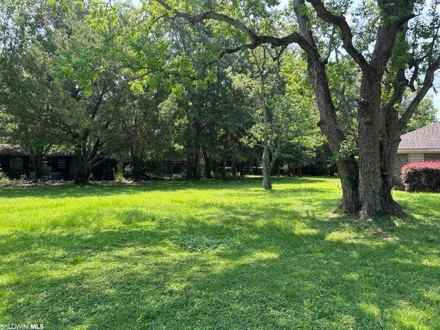 8391 Jeff Hamilton Road, Mobile, AL 36695