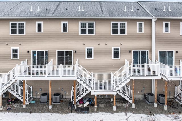 7 Gorham St 36, Chelmsford, MA 01824