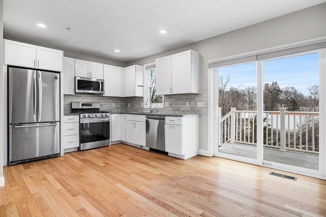 7 Gorham St 36, Chelmsford, MA 01824