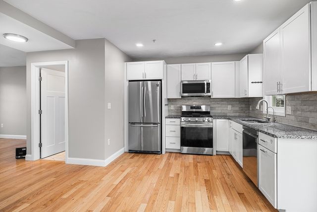 7 Gorham St 36, Chelmsford, MA 01824