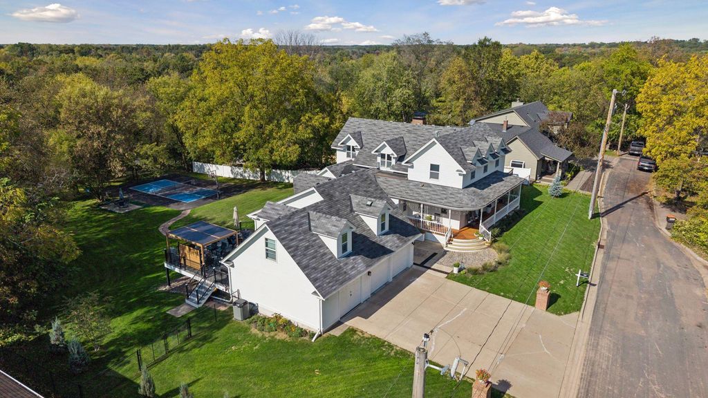 1901 4th Street N, Stillwater, MN 55082 — photo 2
