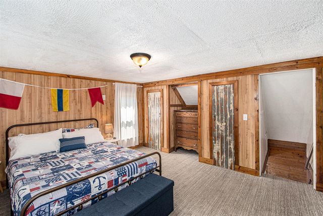 292 6th Avenue, Manistee, MI 49660