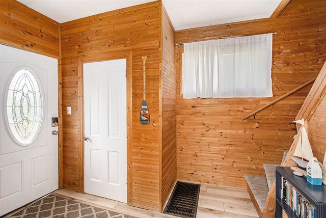 292 6th Avenue, Manistee, MI 49660