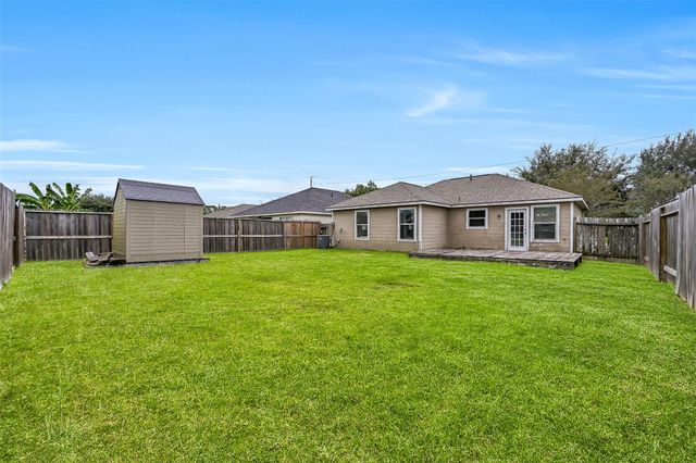 9022 Amberjack Drive, Texas City, TX 77591