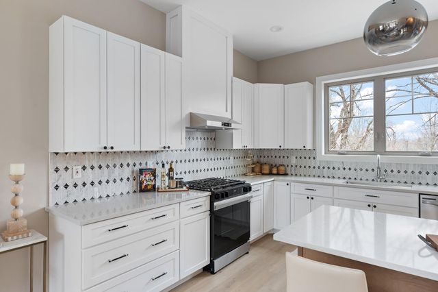 57 Sanctuary Drive, Valparaiso, IN 46385