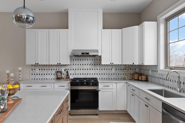 57 Sanctuary Drive, Valparaiso, IN 46385