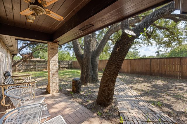 502 Shady Grove Drive, Granbury, TX 76049