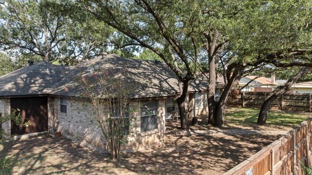 502 Shady Grove Drive, Granbury, TX 76049