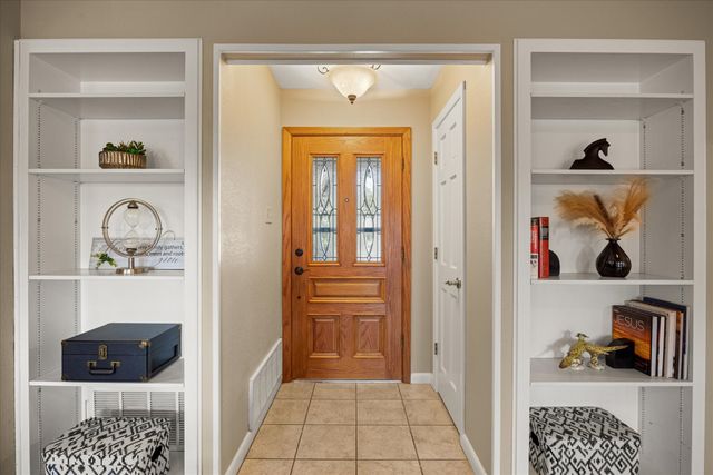 502 Shady Grove Drive, Granbury, TX 76049