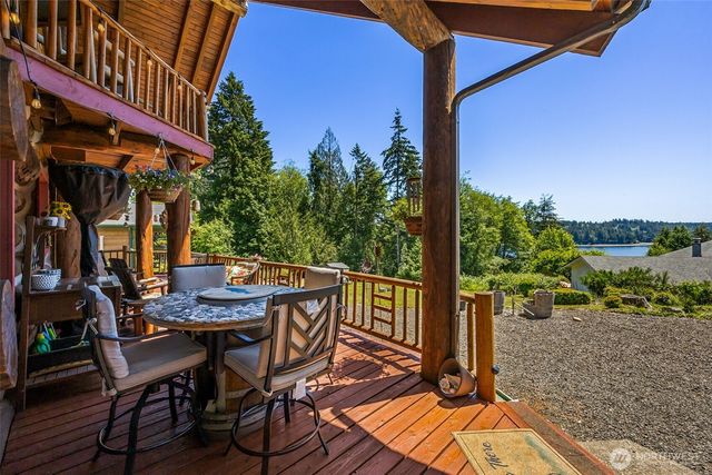 180 E Sea Vista Lane, Grapeview, WA 98546