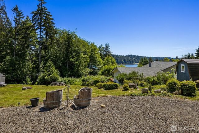 180 E Sea Vista Lane, Grapeview, WA 98546