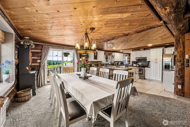 180 E Sea Vista Lane, Grapeview, WA 98546