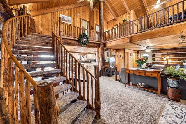 180 E Sea Vista Lane, Grapeview, WA 98546