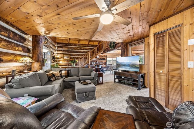 180 E Sea Vista Lane, Grapeview, WA 98546