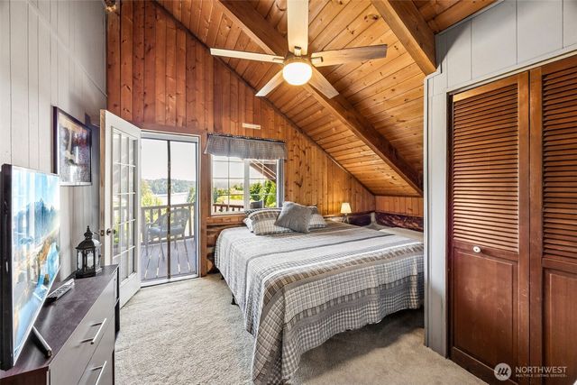 180 E Sea Vista Lane, Grapeview, WA 98546