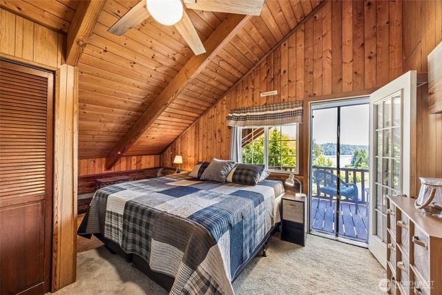 180 E Sea Vista Lane, Grapeview, WA 98546