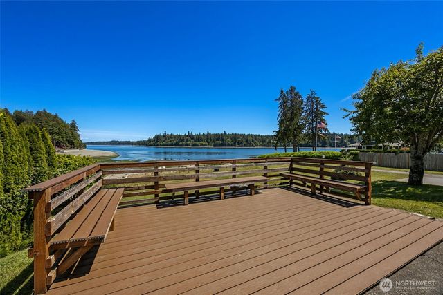 180 E Sea Vista Lane, Grapeview, WA 98546