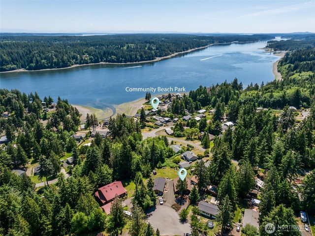 180 E Sea Vista Lane, Grapeview, WA 98546