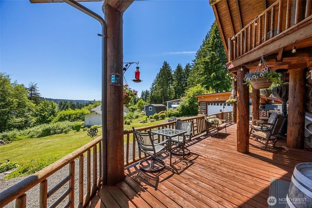 180 E Sea Vista Lane, Grapeview, WA 98546