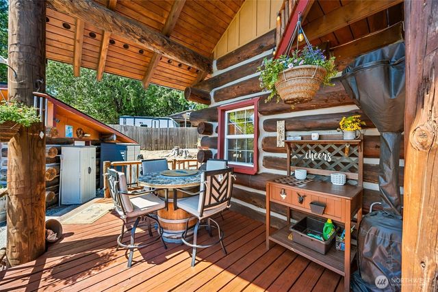 180 E Sea Vista Lane, Grapeview, WA 98546