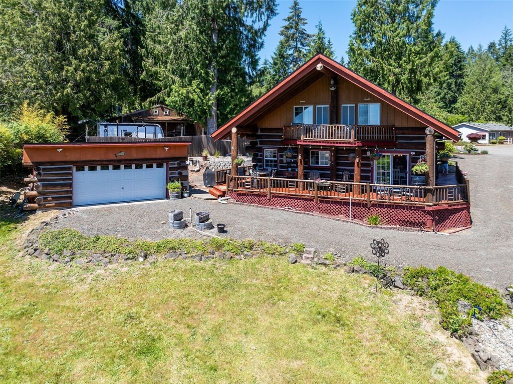 180 E Sea Vista Lane, Grapeview, WA 98546