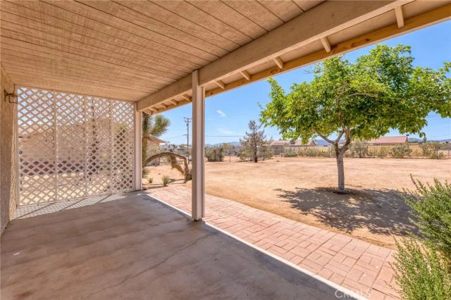 58285 Caliente, Yucca Valley, CA 92284