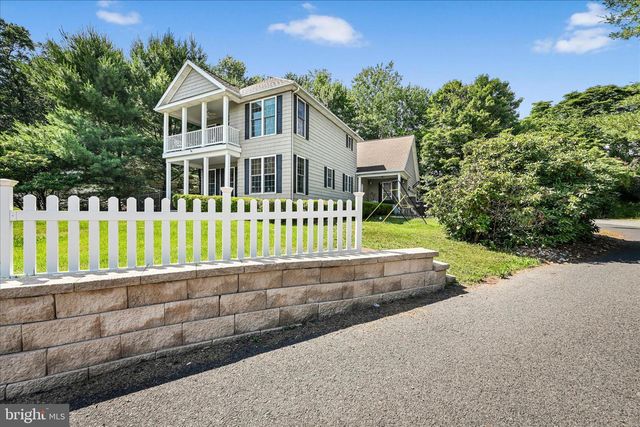 2129 WYNONAH DR, Auburn, PA 17922