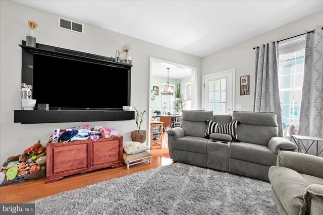 2129 WYNONAH DR, Auburn, PA 17922