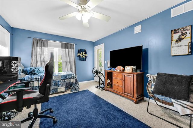 2129 WYNONAH DR, Auburn, PA 17922